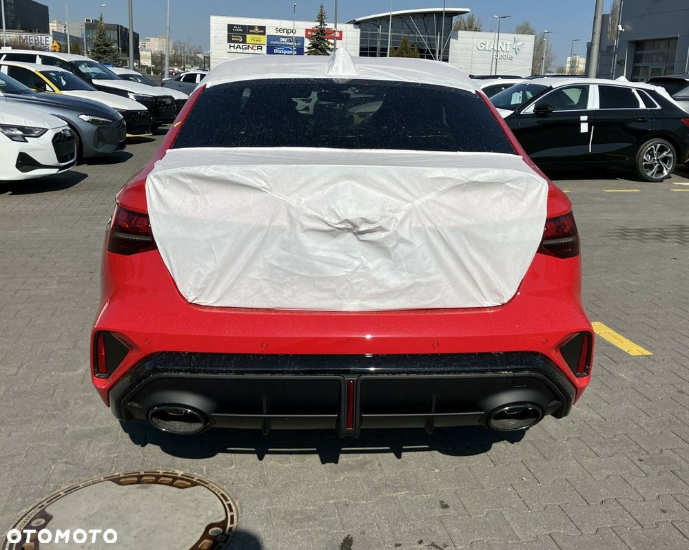 Audi RS3 Limousine - 7