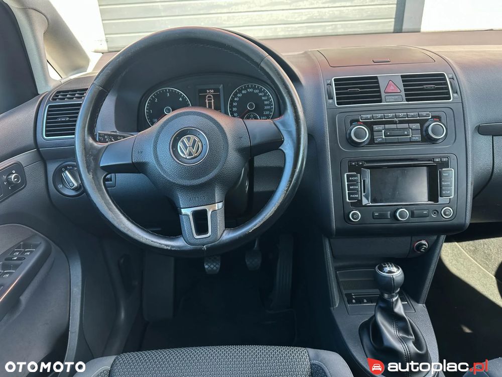 Volkswagen Touran - 37