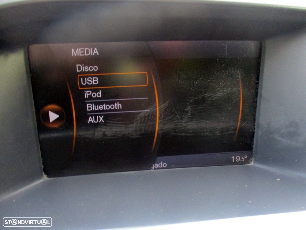 Volvo V60 DRIVe Momentum - 23