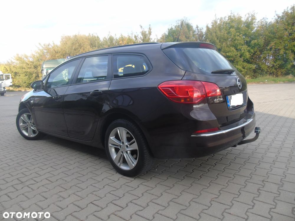 Opel Astra IV 1.6 CDTI Cosmo - 14