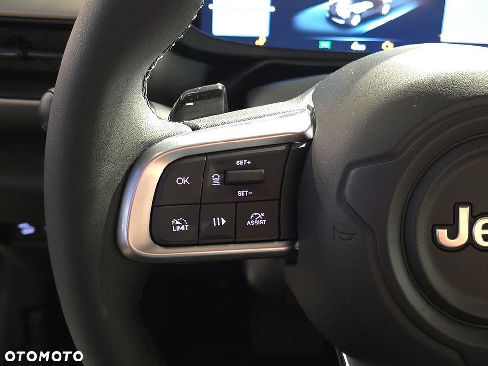 Jeep Avenger 1.2 T3 mHEV Summit FWD eDCT6 - 10