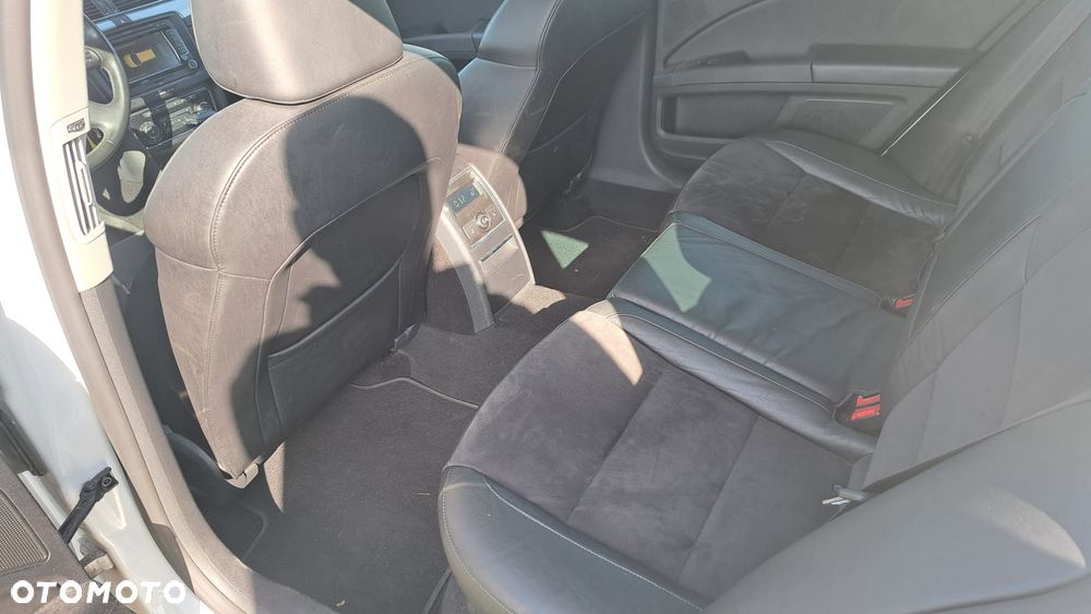 Skoda Superb 2.0 TDI DSG Exclusive - 22