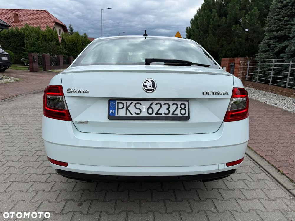 Skoda Octavia 2.0 TDI Style - 23