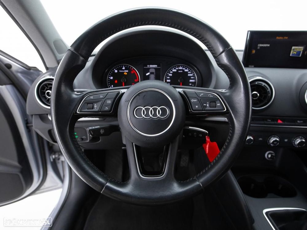 Audi A3 Sportback - 16