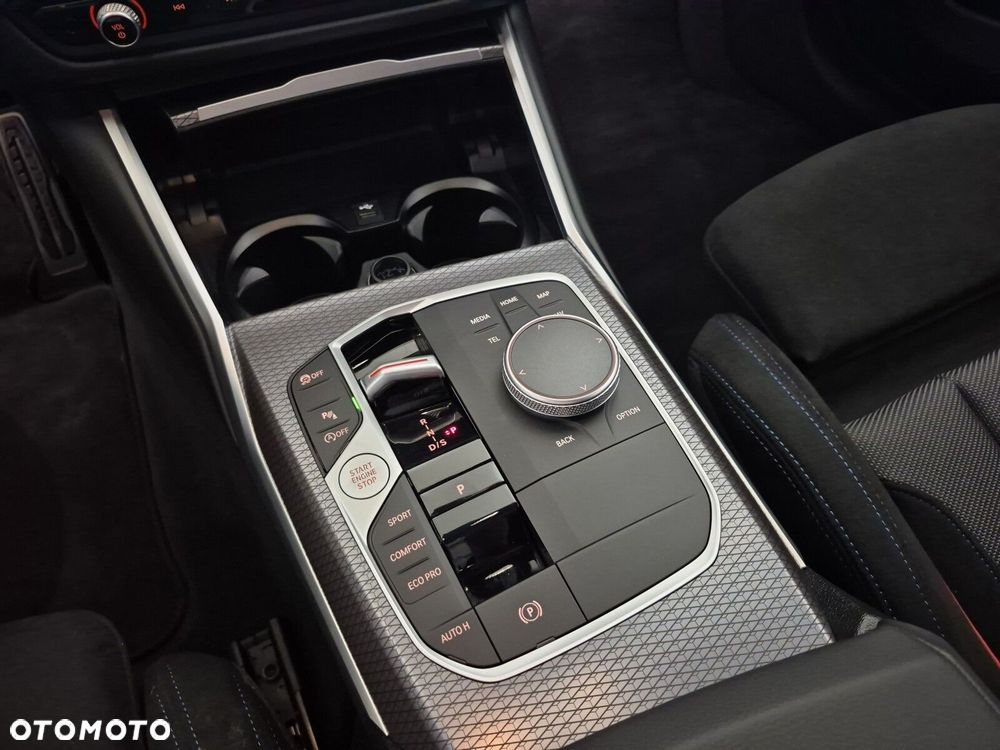 BMW Seria 3 330i xDrive M Sport sport - 17