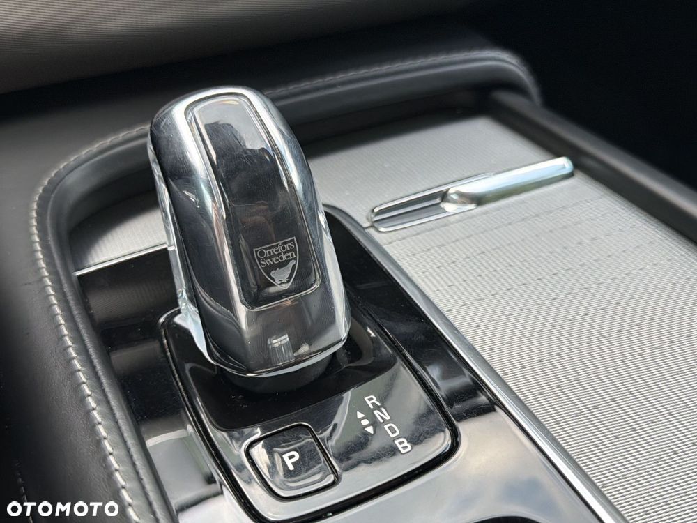 Volvo XC 90 - 29