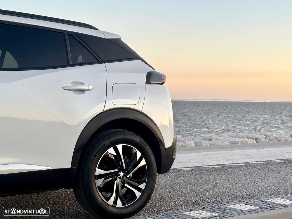 Peugeot 2008 PureTech 130 EAT8 Allure Pack - 16