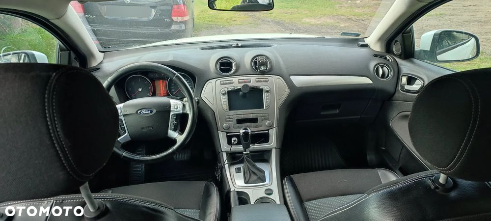 Ford Mondeo 2.0 TDCi Ambiente - 10