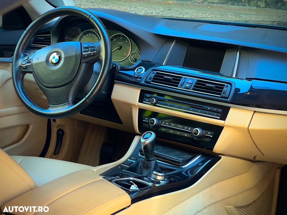 BMW Seria 5 518d - 21