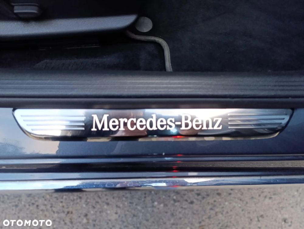 Mercedes-Benz Klasa C 200 7G-TRONIC - 24