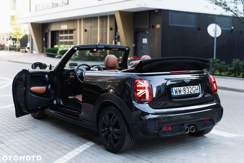 MINI Cooper S Cabrio John Works Trim - 11