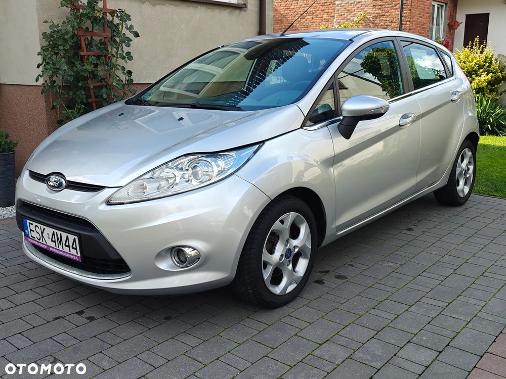 Ford Fiesta 2011 photo 4