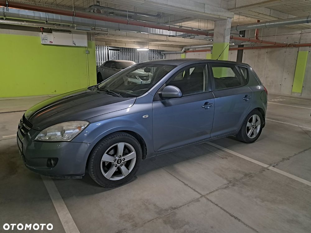 Kia Ceed 1.6 CRDi 90 Vision - 1
