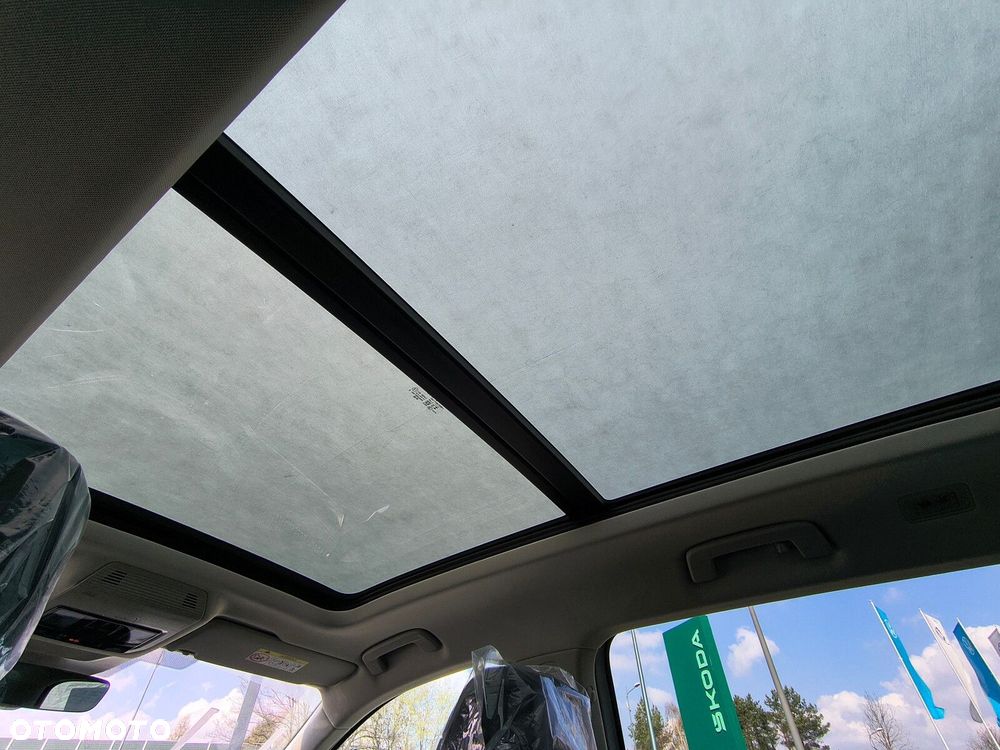 Skoda Superb 2.0 TDI SCR 4x4 L&K DSG - 25