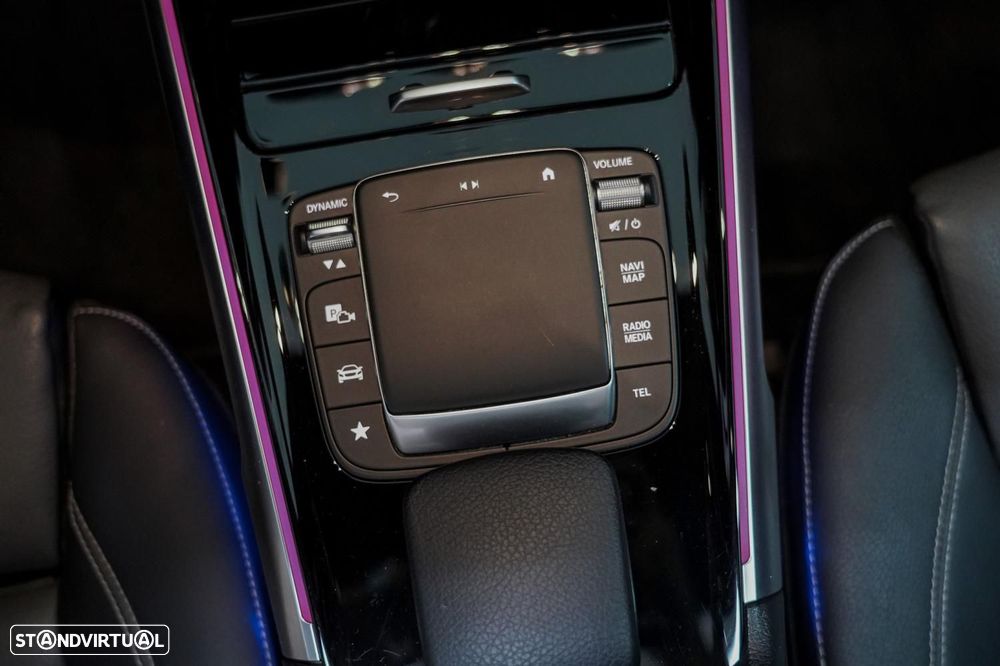 Mercedes-Benz GLB 180 d AMG Line - 21