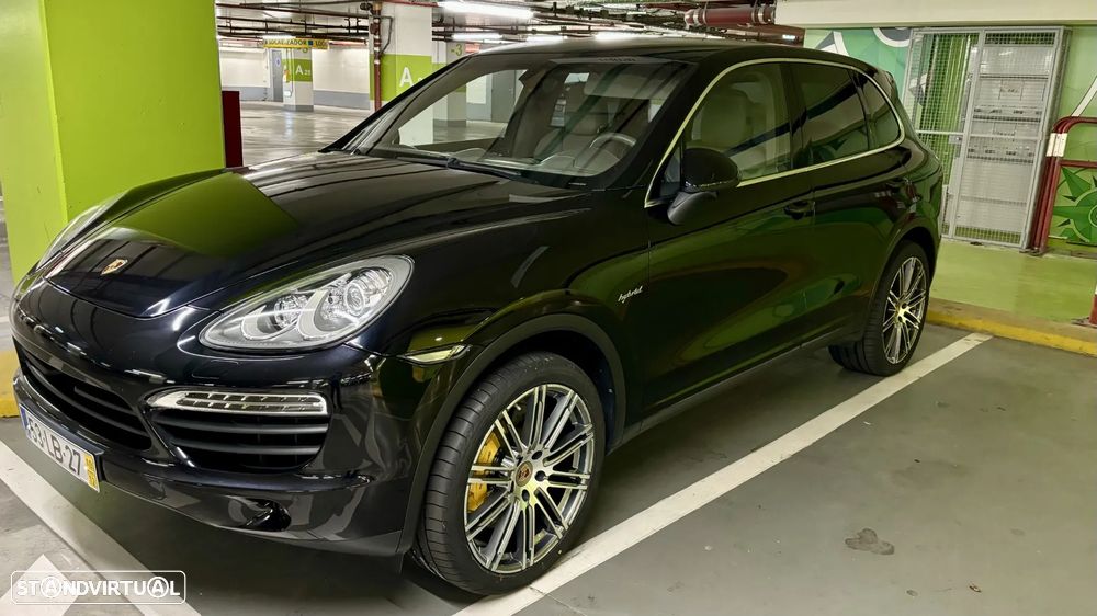 Porsche Cayenne S - 2