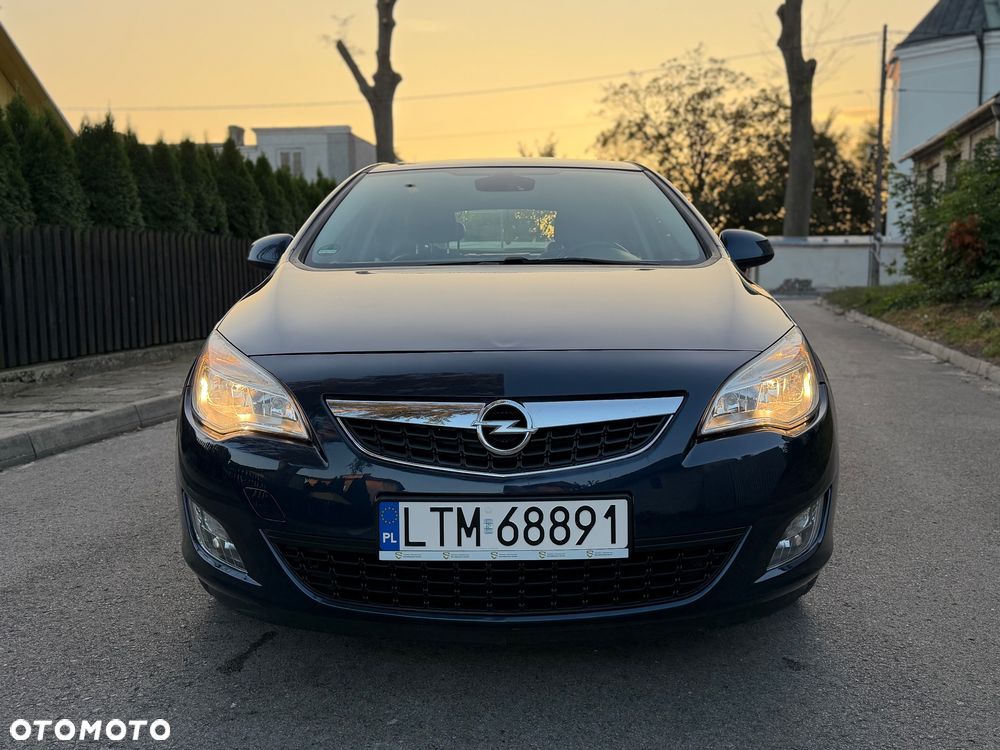 Opel Astra 1.4 Turbo Color Edition - 2