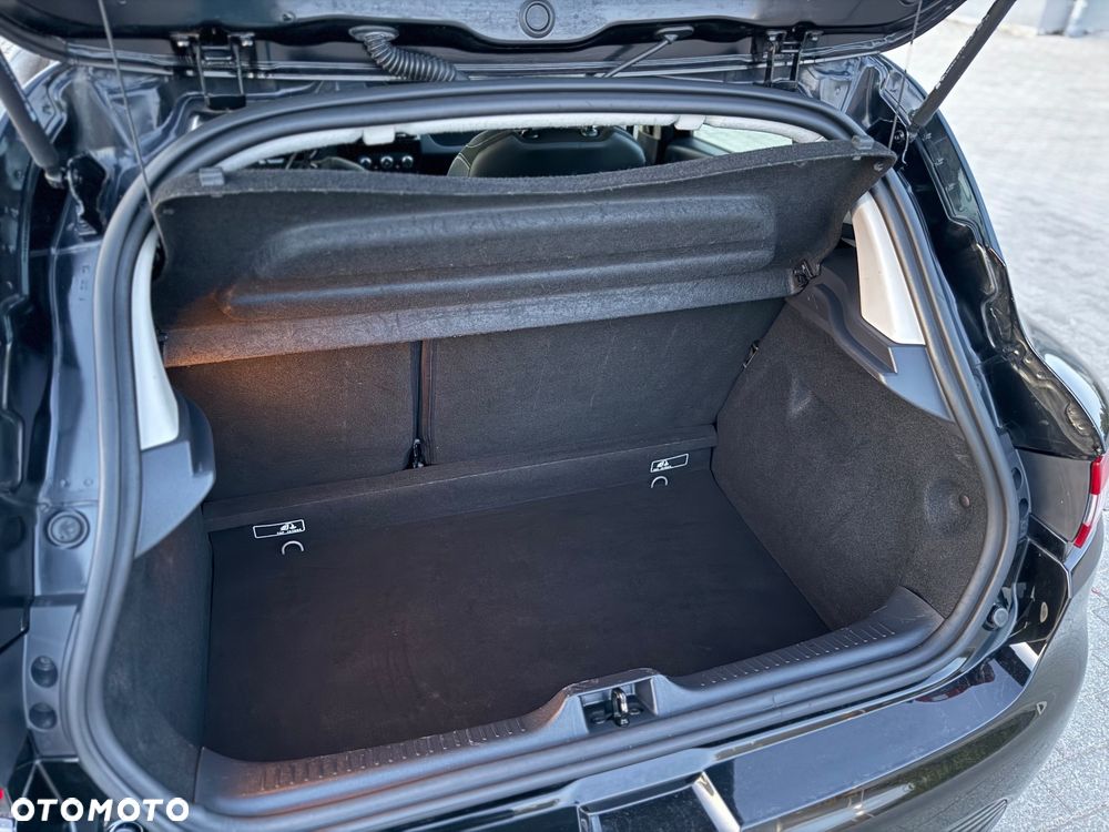 Renault Clio - 17
