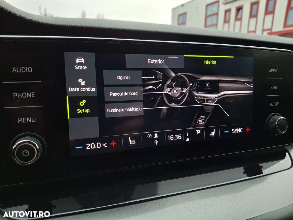 Skoda Octavia 2.0 TDI DSG Style - 23