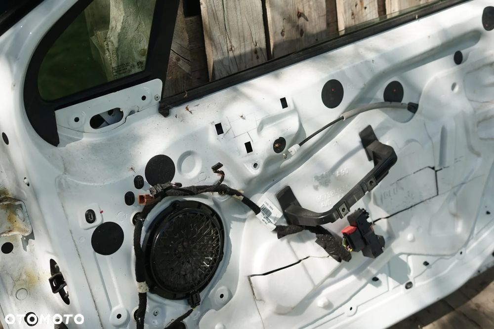 Drzwi przód przednie prawe Peugeot 208 I 3d EWP - 13