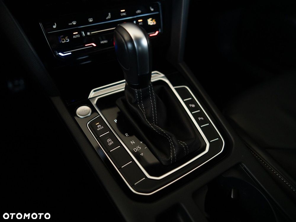 Volkswagen Arteon 2.0 TDI R-Line DSG - 35