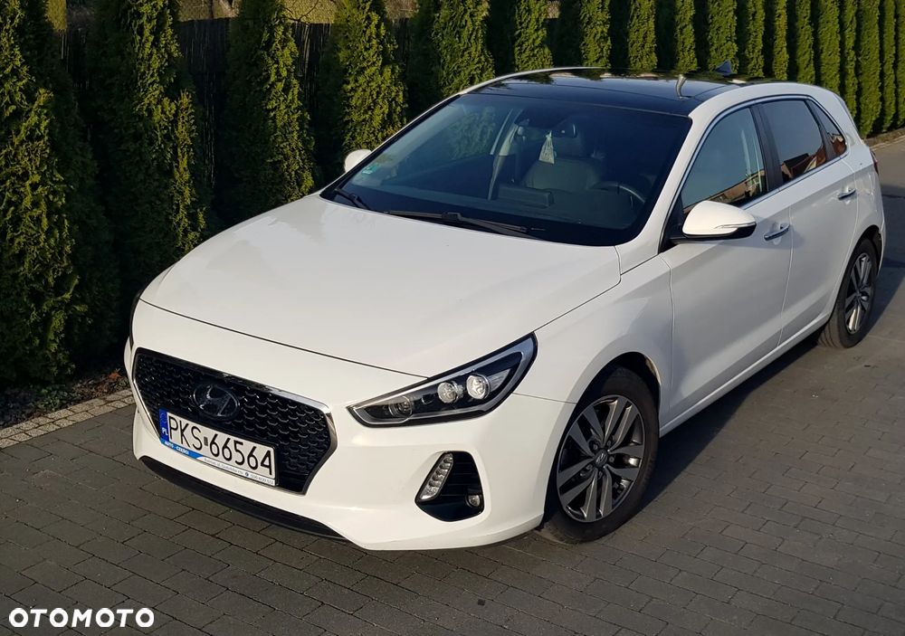Hyundai i30 1.6 CRDi BlueDrive Premium DCT - 2