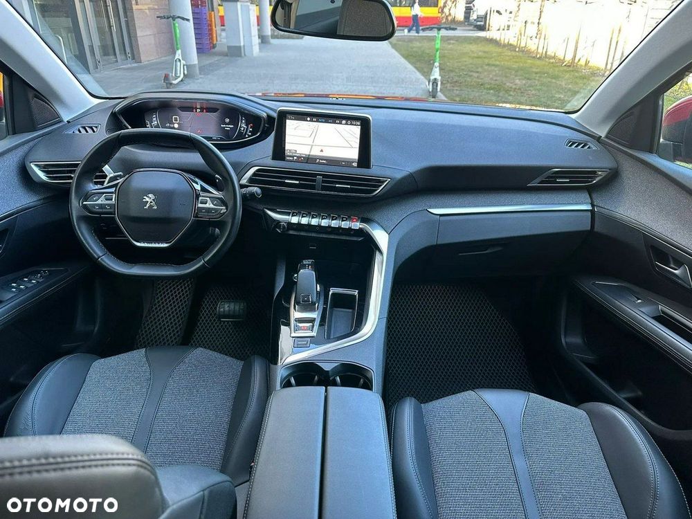 Peugeot 3008 1.2 PureTech Allure S&S EAT8 - 18