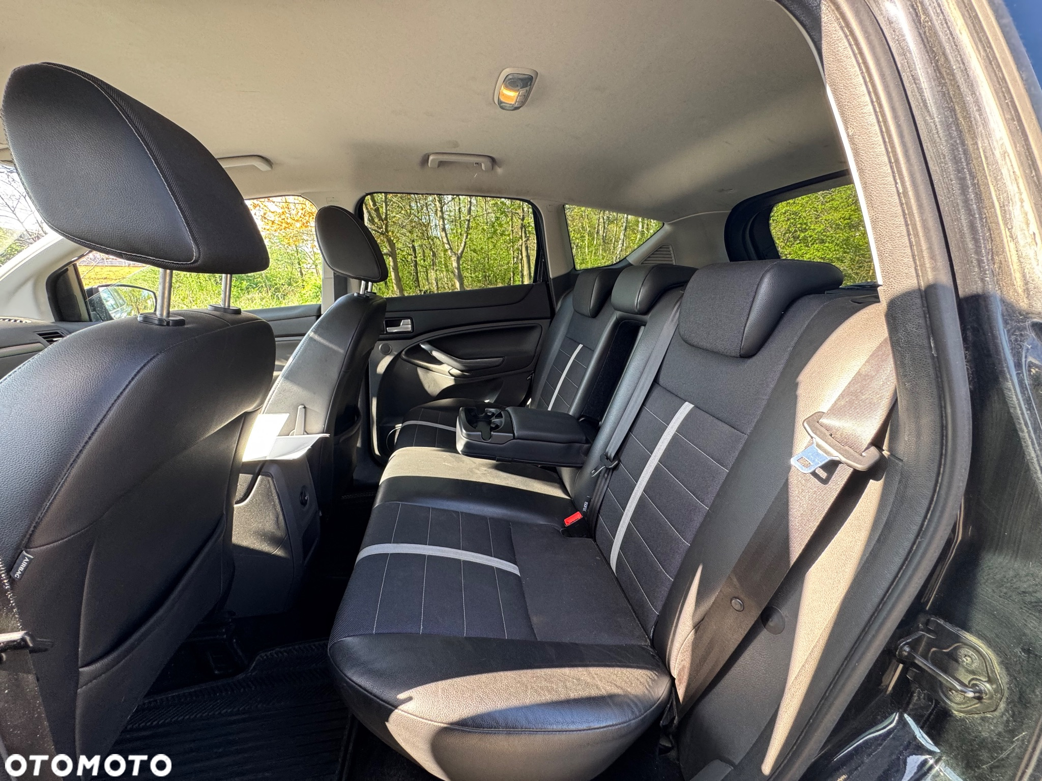 Ford Kuga 2.0 TDCi 2x4 Black & Silver - 17