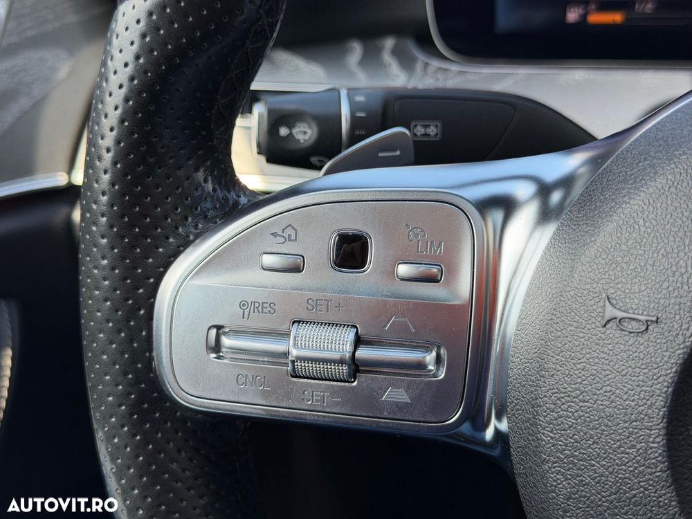 Mercedes-Benz CLS 400 d 4MATIC 9G-TRONIC AMG Line - 22