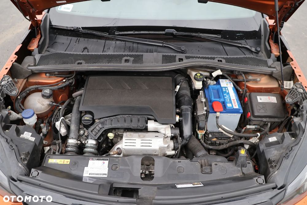 Peugeot 2008 1.2 PureTech GT Line S&S - 24