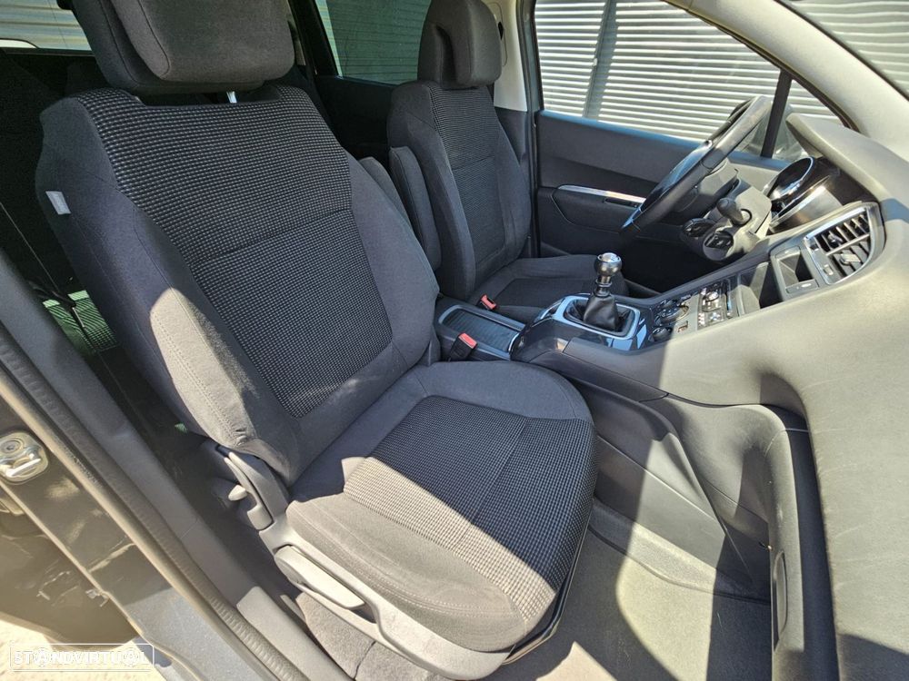 Peugeot 5008 1.6 BlueHDi Style - 22