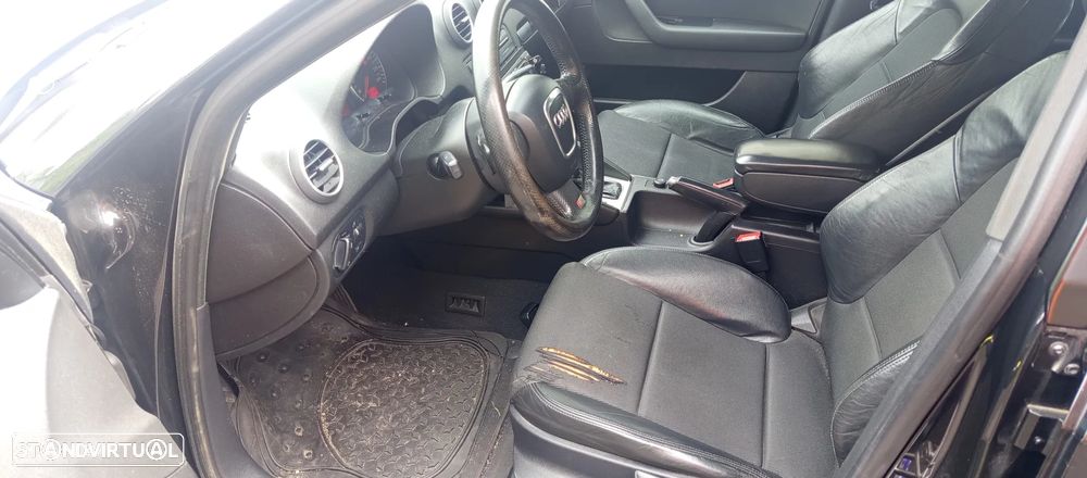 Audi A3 Sportback 2.0 TDi DSG - 5