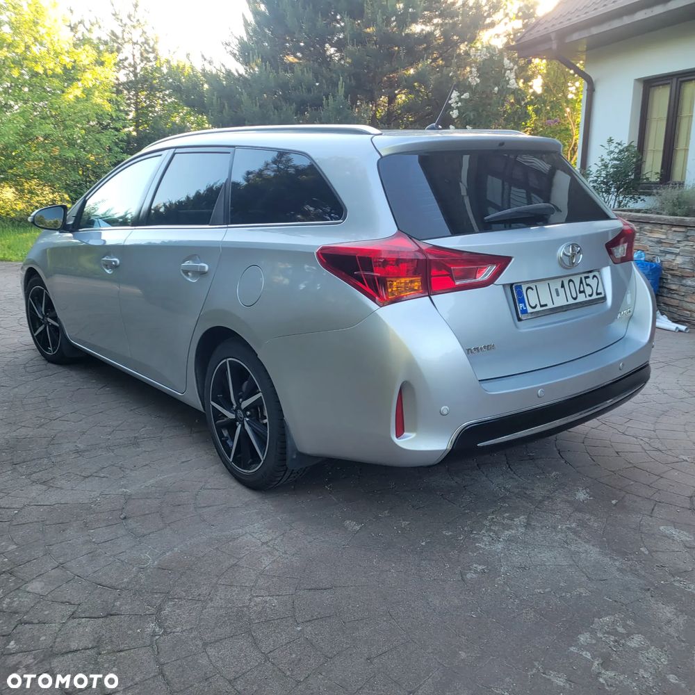 Toyota Auris 2.0 D-4D Premium Comfort - 2