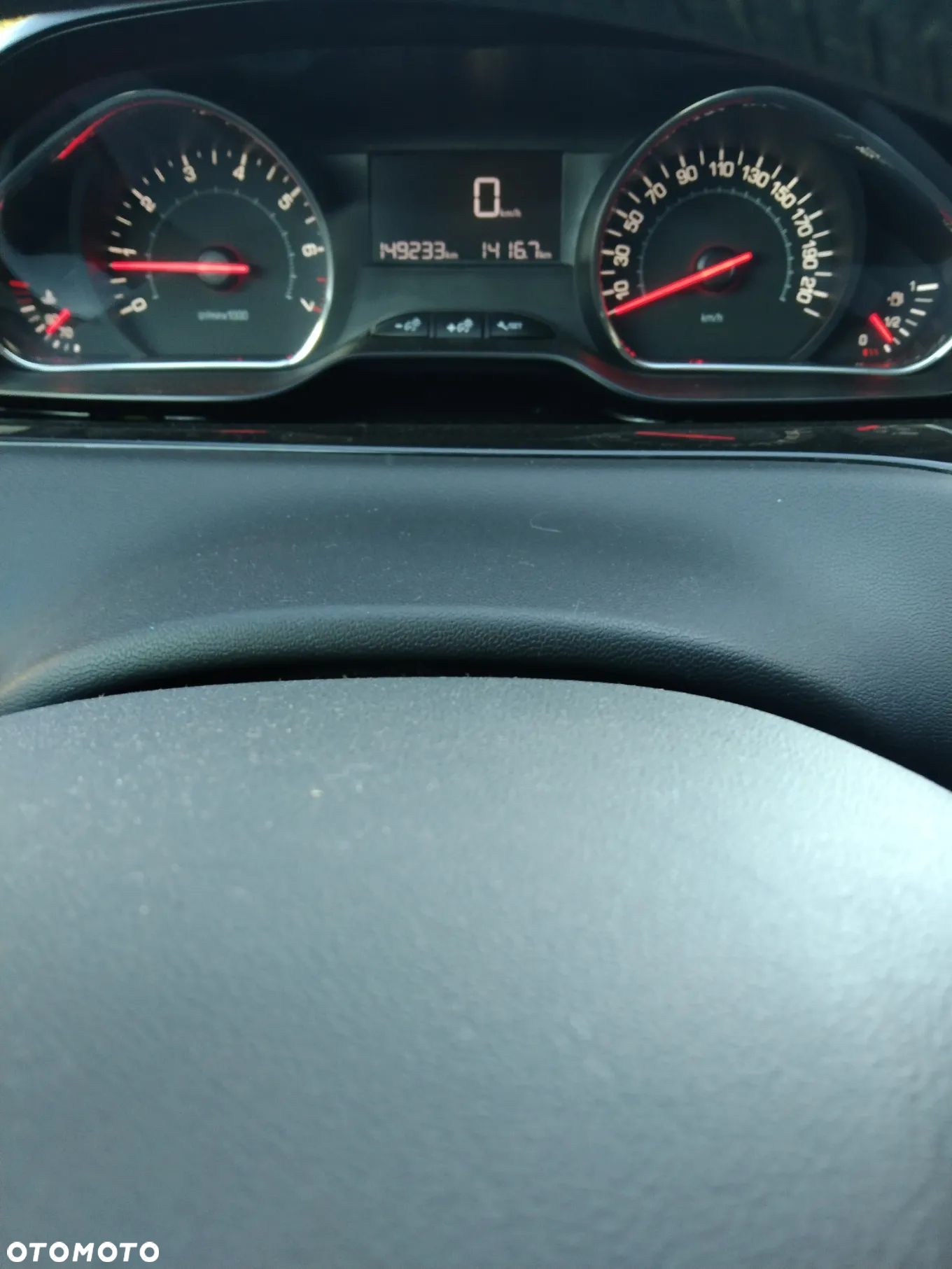 Peugeot 208 82 PureTech Style - 16