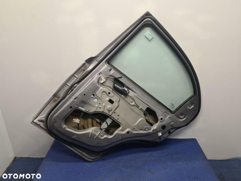 CHEVROLET AVEO T250 SEDAN DRZWI TYŁ PRAWE   04U - 6