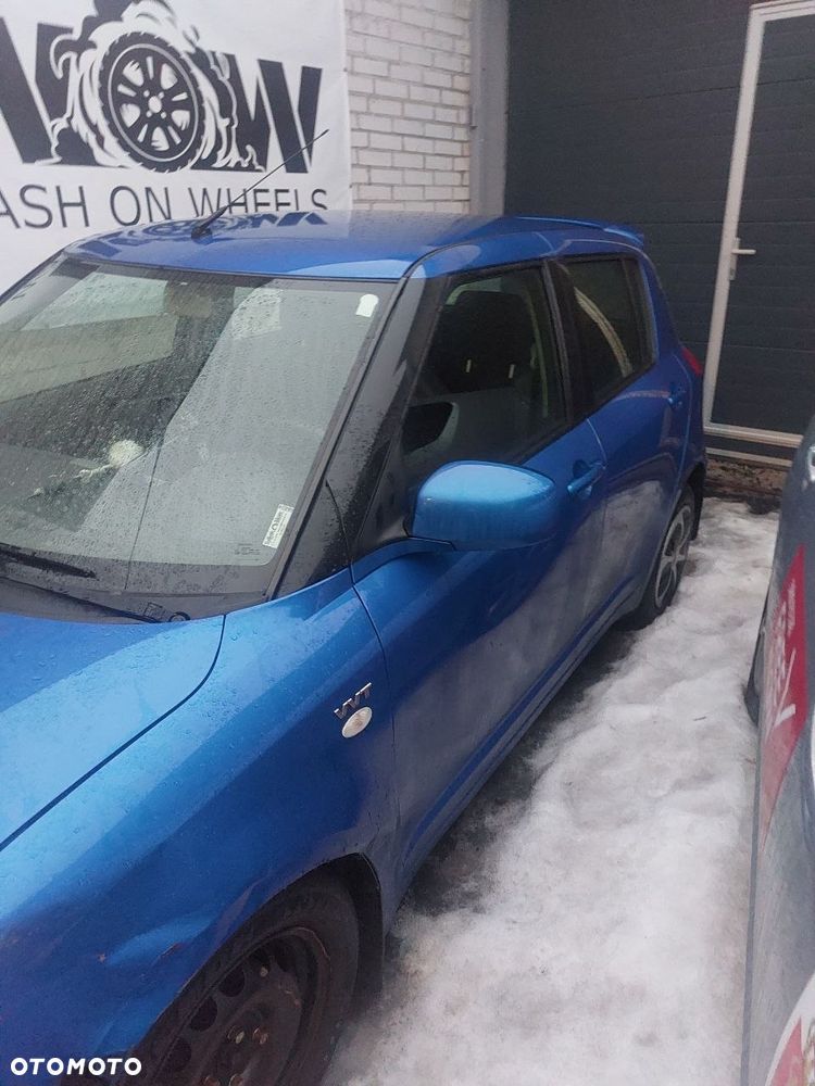 Suzuki Swift 1.5 Comfort - 2