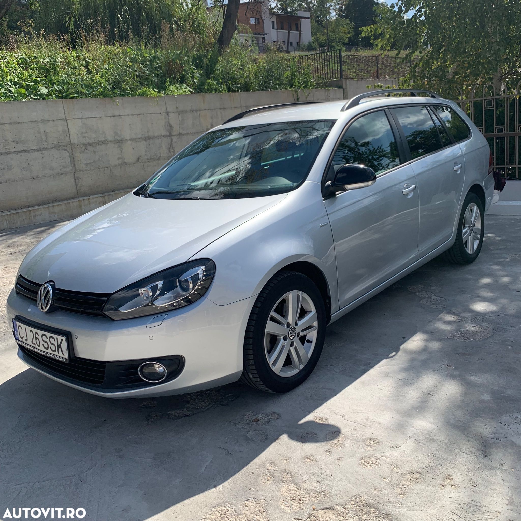 Volkswagen Golf 1.6 TDI BlueMotion Technology DPF Comfortline DSG - 1