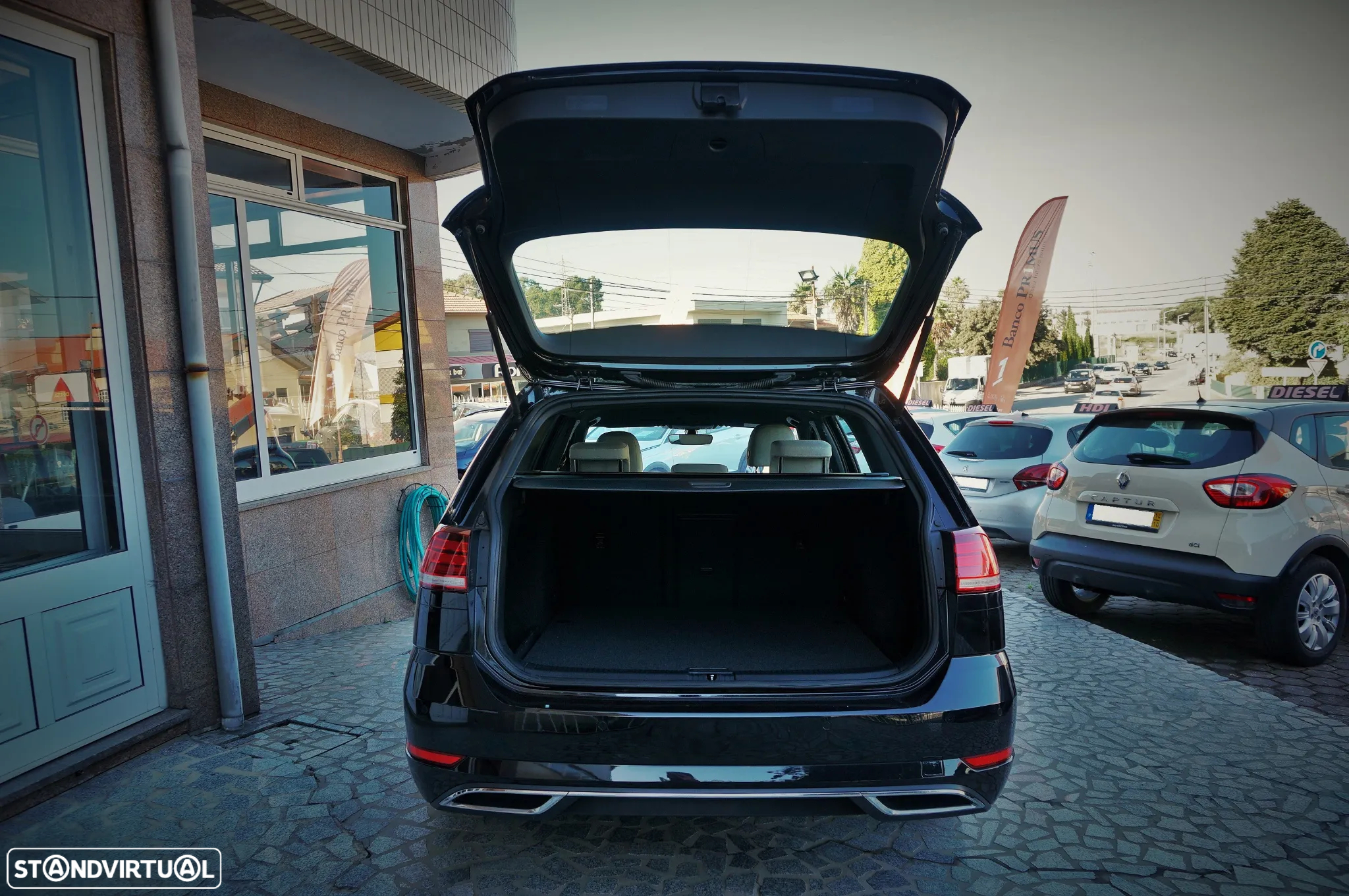 VW Golf Variant 1.6 TDi Highline - 15