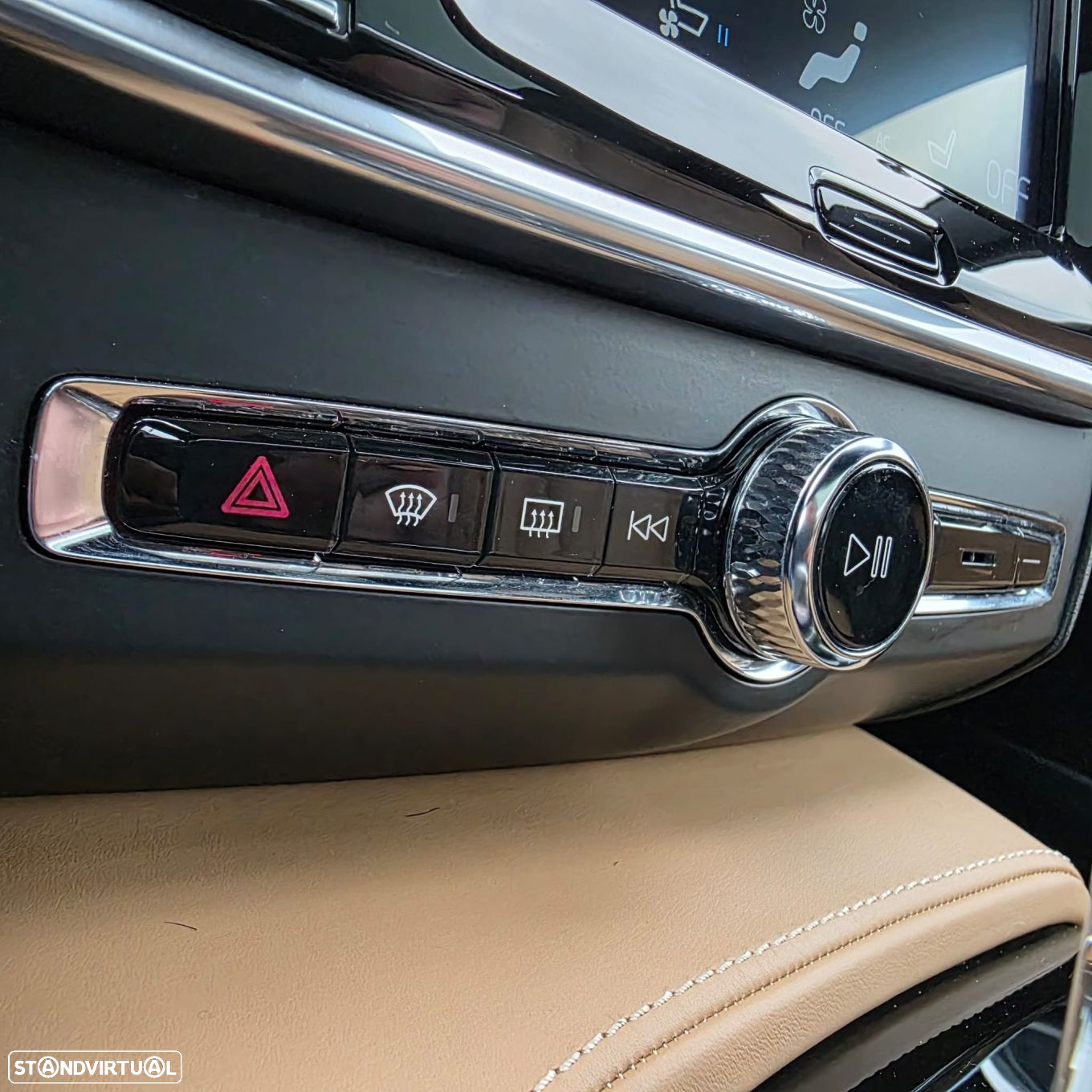 Volvo V90 2.0 T8 Inscription AWD Geartronic - 39