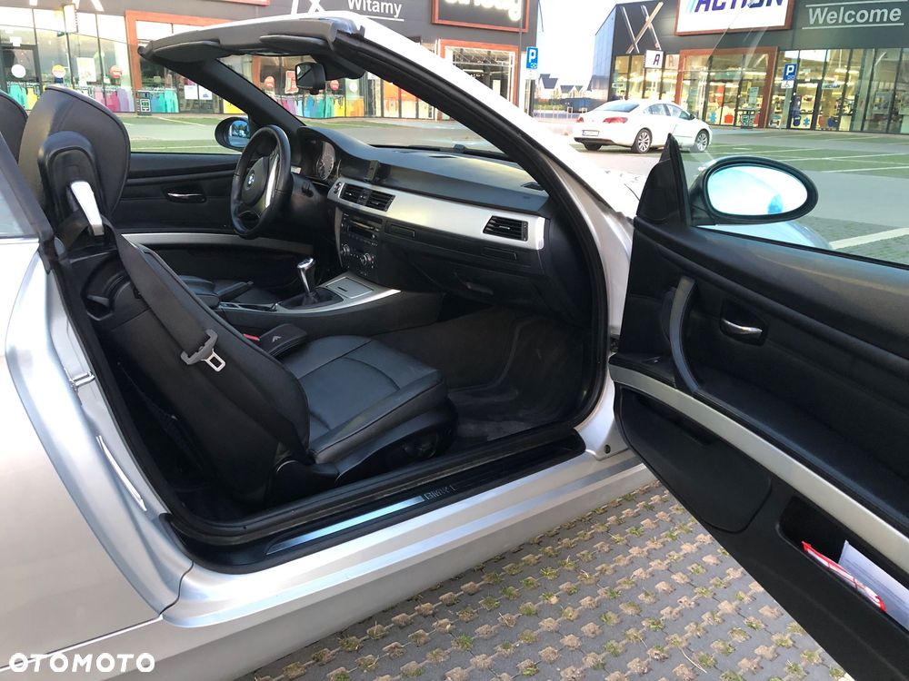 BMW Seria 3 320i - 10