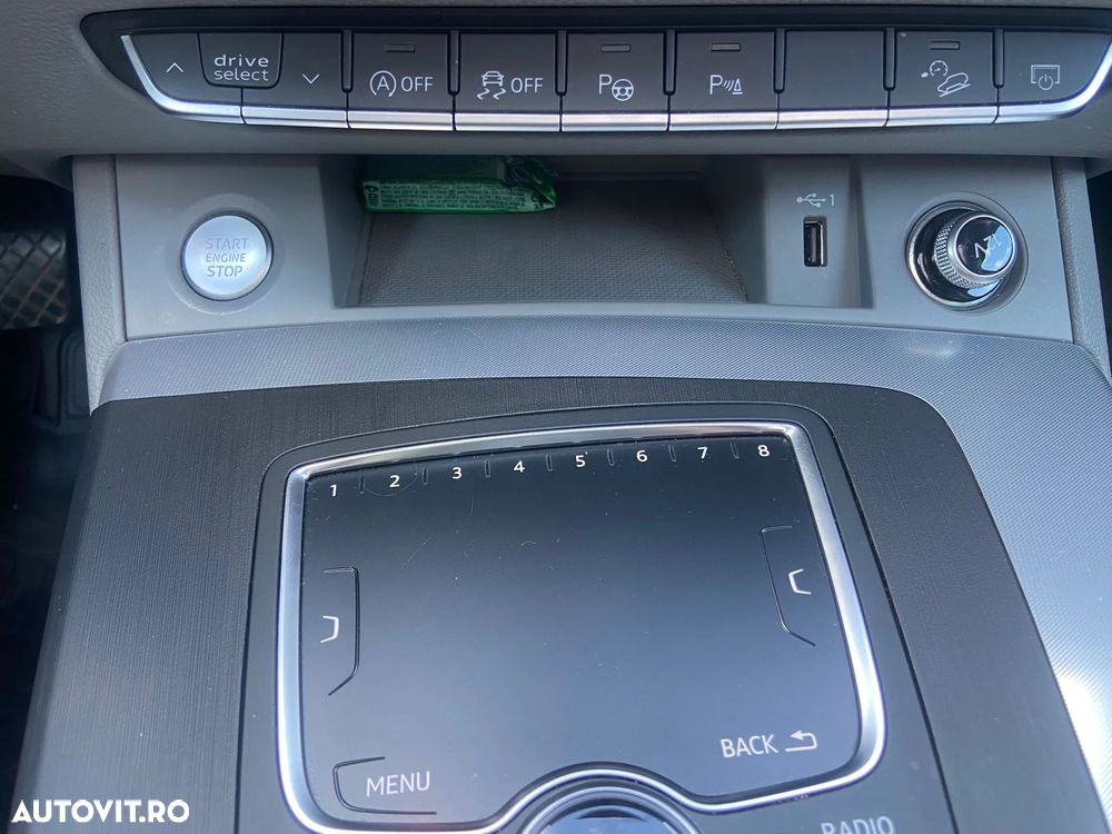 Audi Q5 35 TDI S tronic design - 34