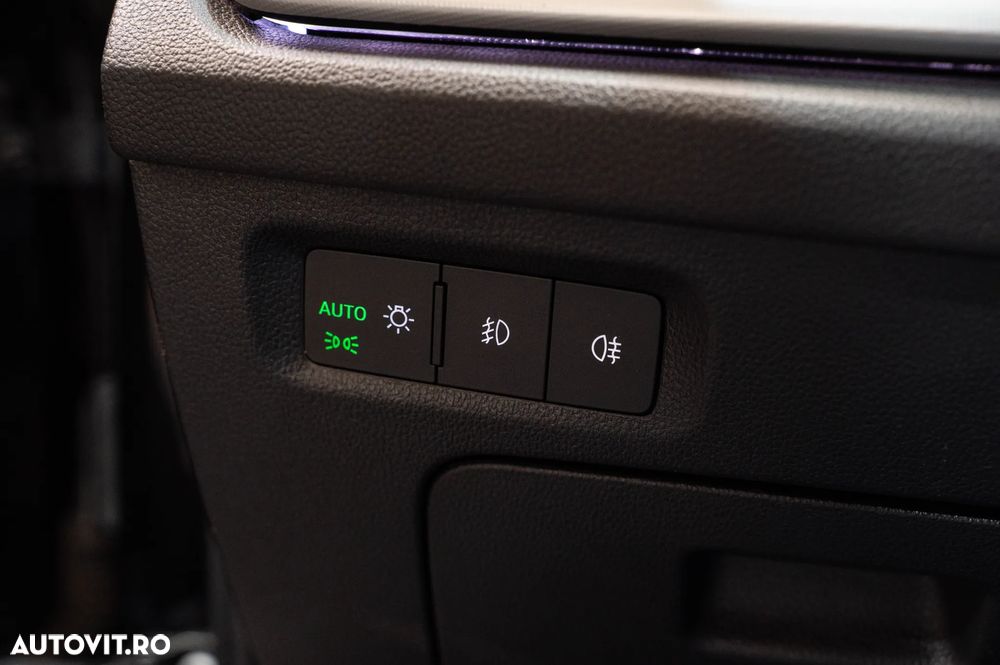 Skoda Octavia 2.0 TDI DSG Style - 26