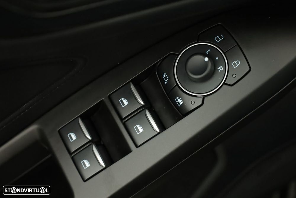 Ford Focus 1.0 EcoBoost MHEV ST-Line X - 20