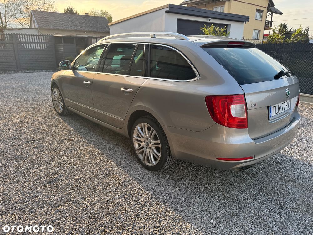 Skoda Superb 2.0 TDI PD Elegance - 5