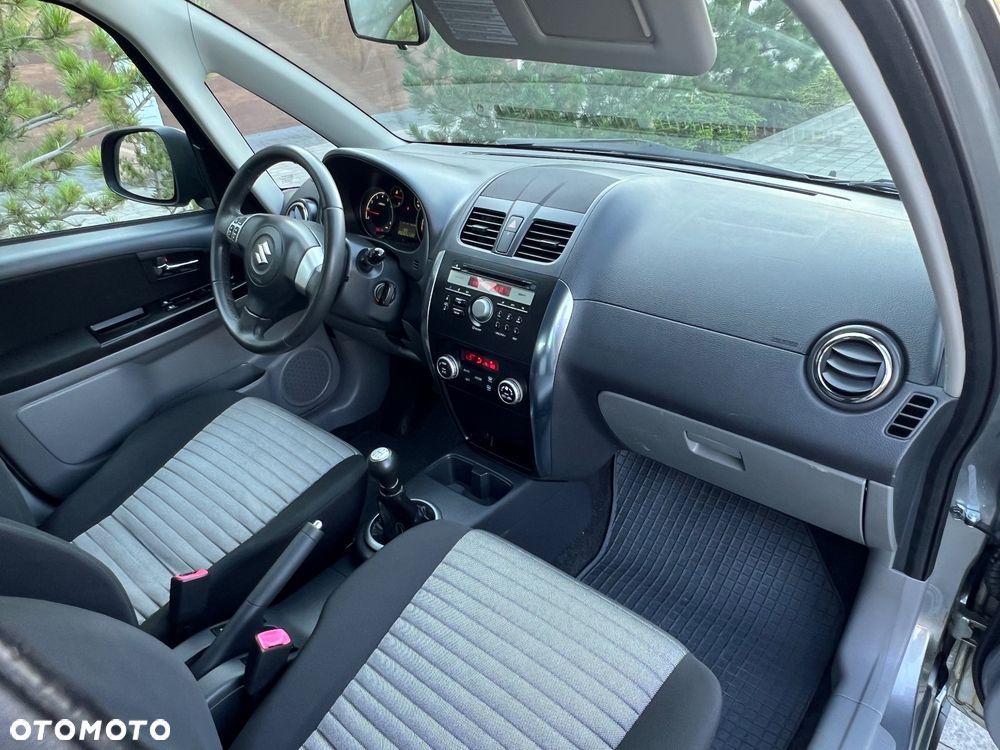 Suzuki SX4 1.6 VVT 4x4 Style - 15