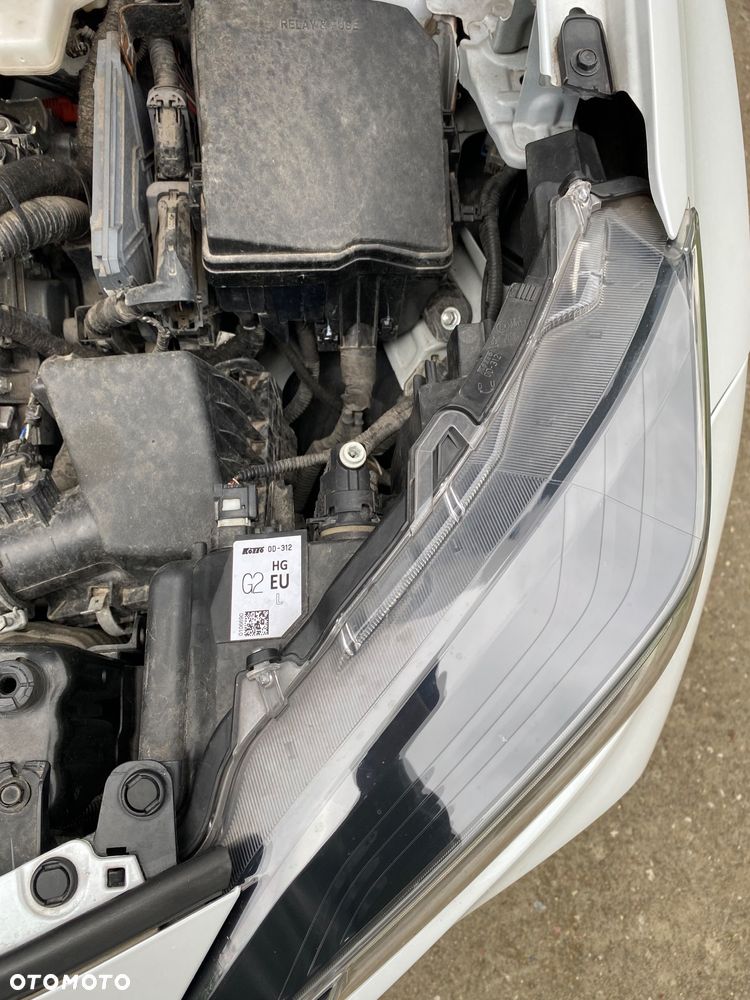 Toyota Yaris 1.5 VVT-i GR SPORT - 21