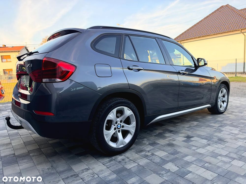 BMW X1 sDrive18d xLine - 16