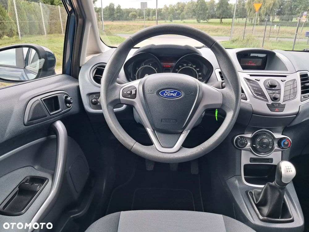 Ford Fiesta 1.25 Ambiente - 13