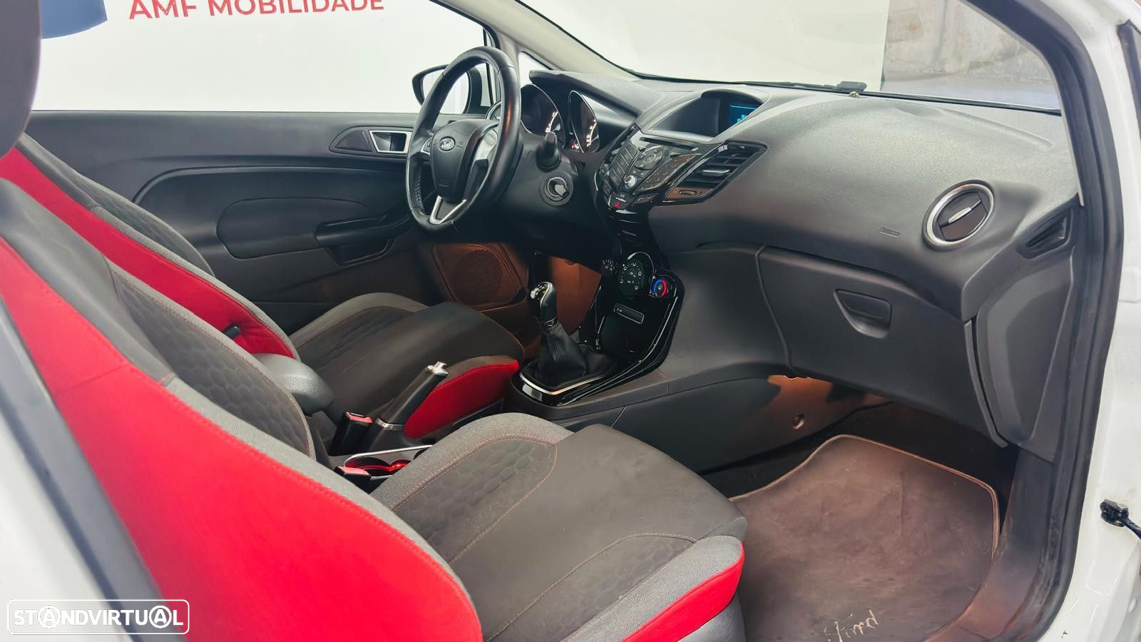 Ford Fiesta 1.0 T EcoBoost Sport - 8