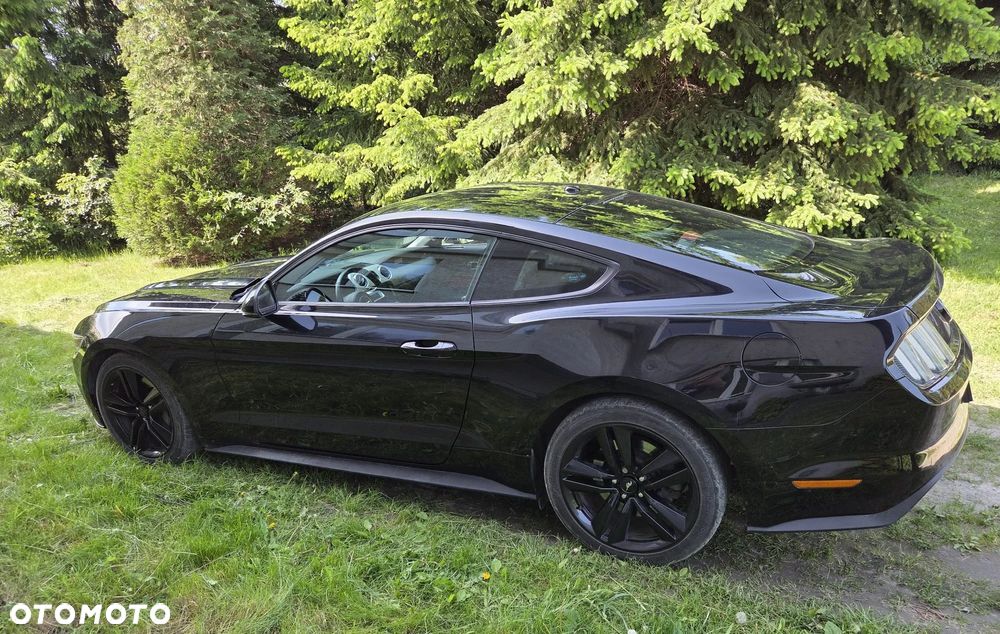 Ford Mustang - 3